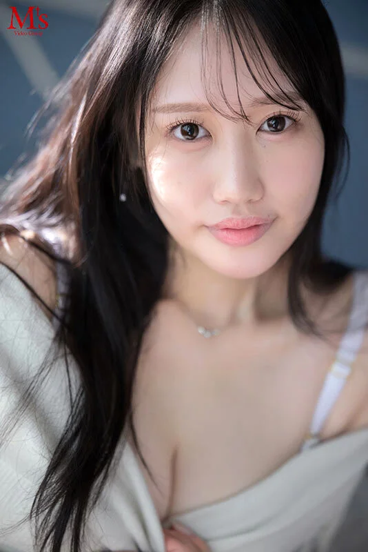 円華みつき　高身長　Hカップ　乱交　ビッチ　