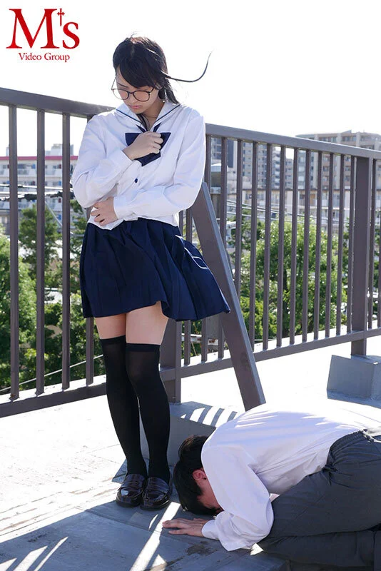 根尾あかり　	MVSD-587　Eカップ　可愛い　眼鏡